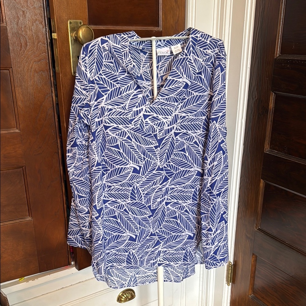All‎ For Color  Navy and White Leaf Pattern tunic- worn twice